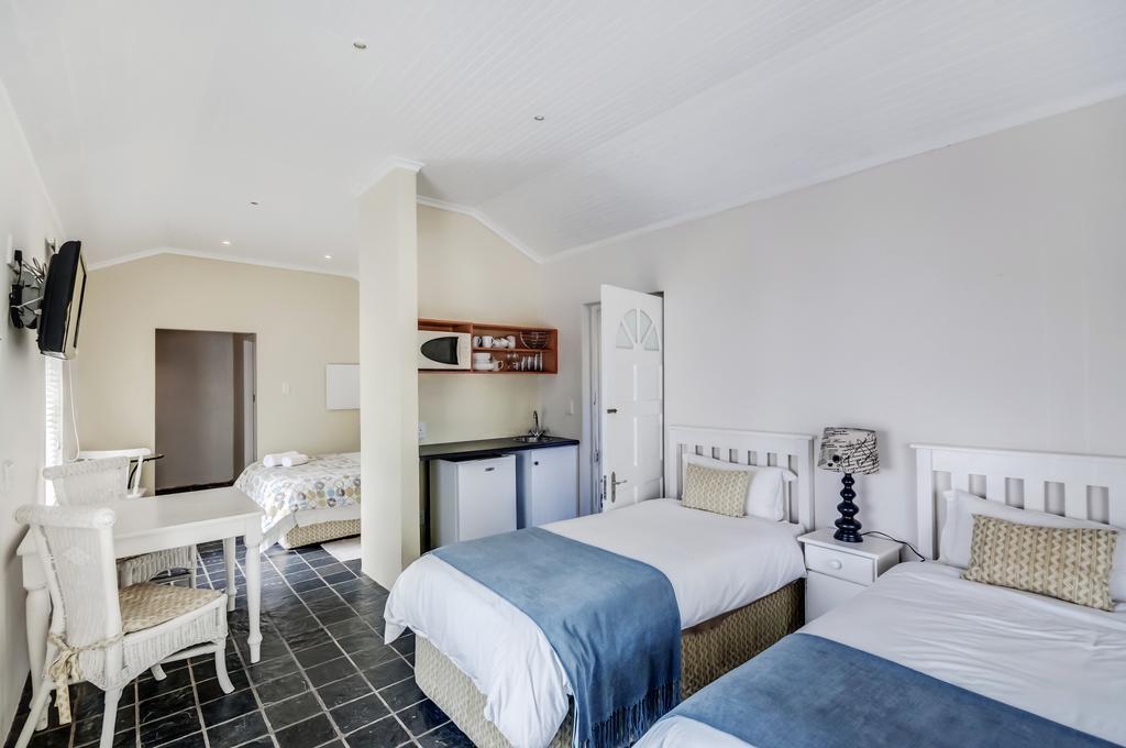 First Avenue Guesthouse Порт-Элизабет Номер фото
