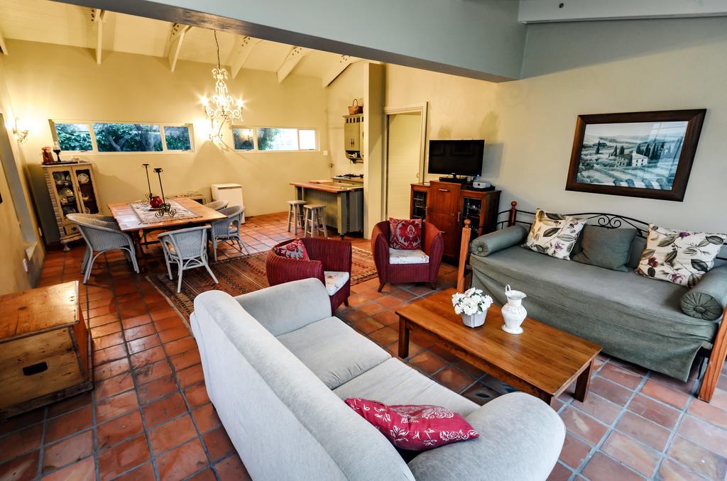 First Avenue Guesthouse Порт-Элизабет Экстерьер фото