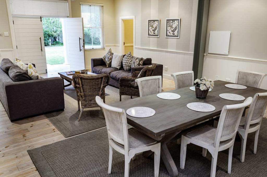 First Avenue Guesthouse Порт-Элизабет Экстерьер фото