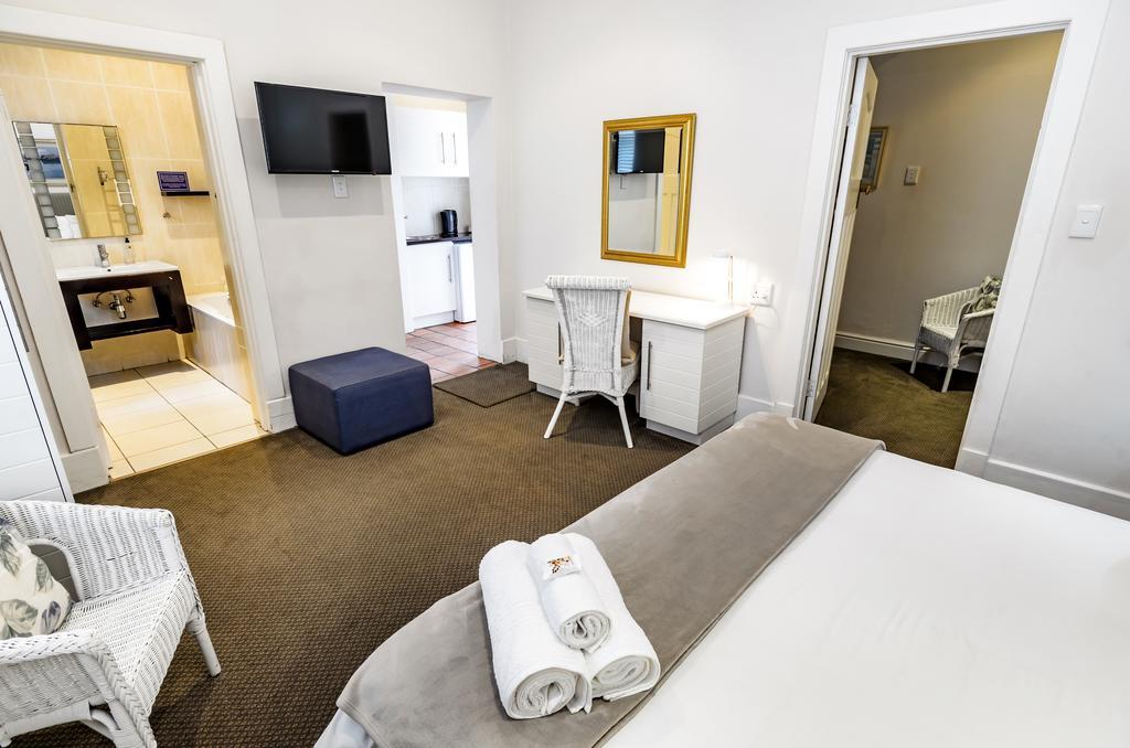 First Avenue Guesthouse Порт-Элизабет Экстерьер фото