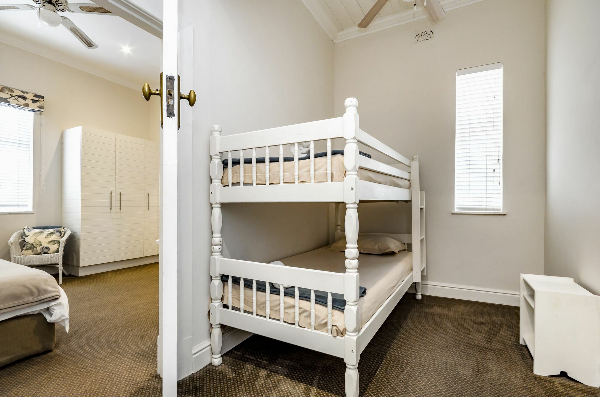 First Avenue Guesthouse Порт-Элизабет Экстерьер фото