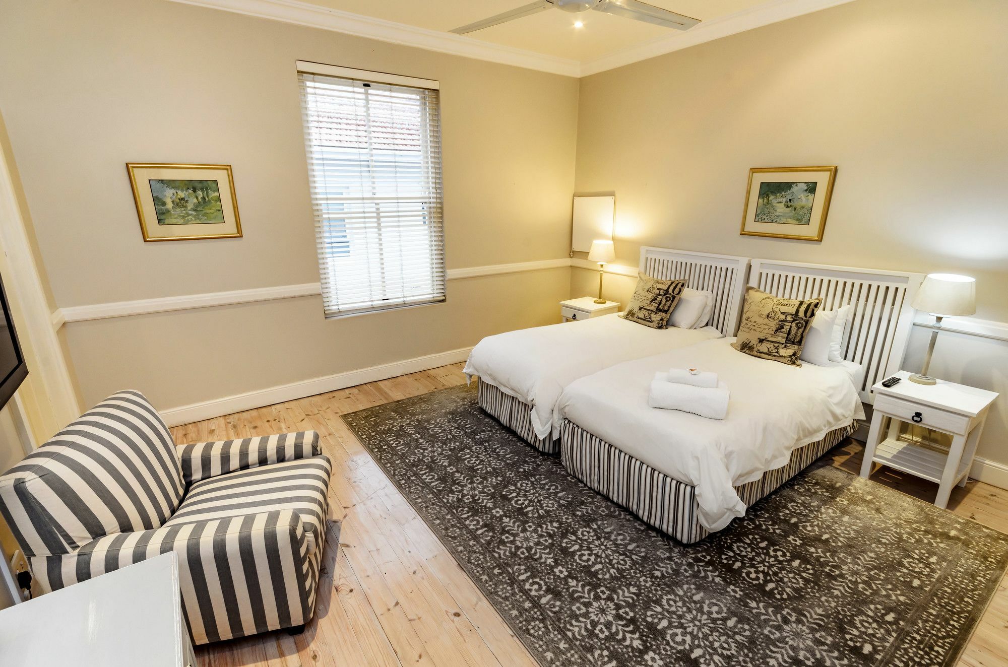 First Avenue Guesthouse Порт-Элизабет Экстерьер фото
