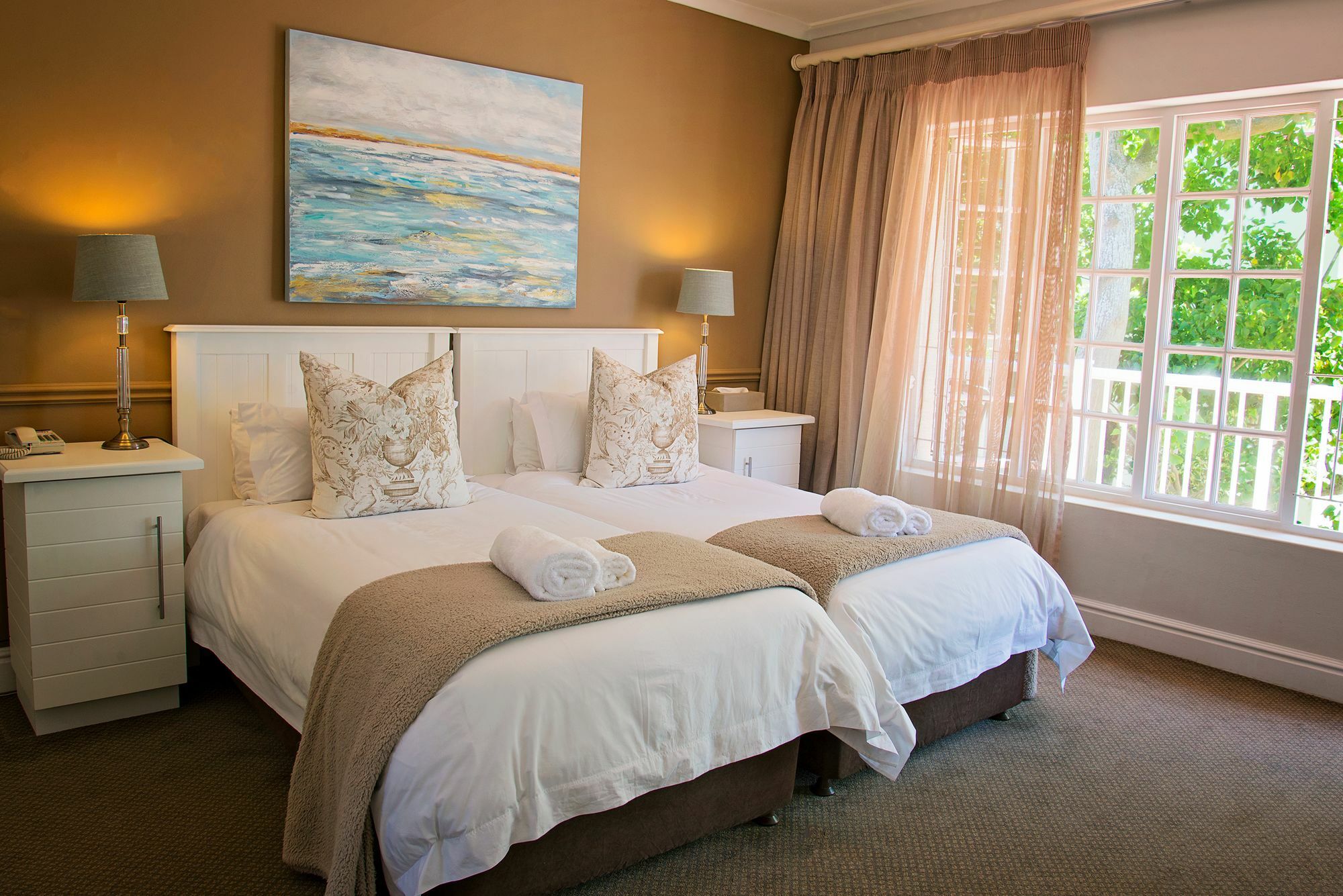 First Avenue Guesthouse Порт-Элизабет Экстерьер фото