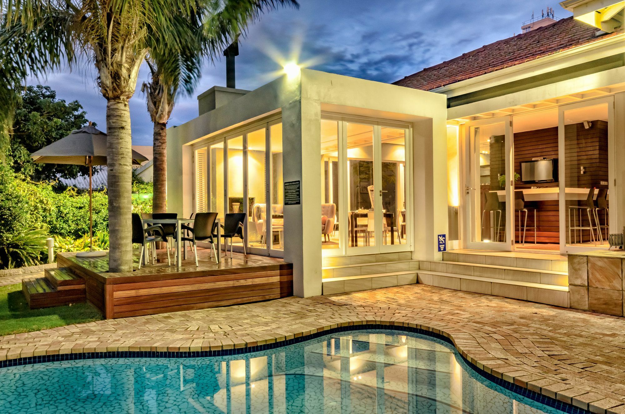 First Avenue Guesthouse Порт-Элизабет Экстерьер фото